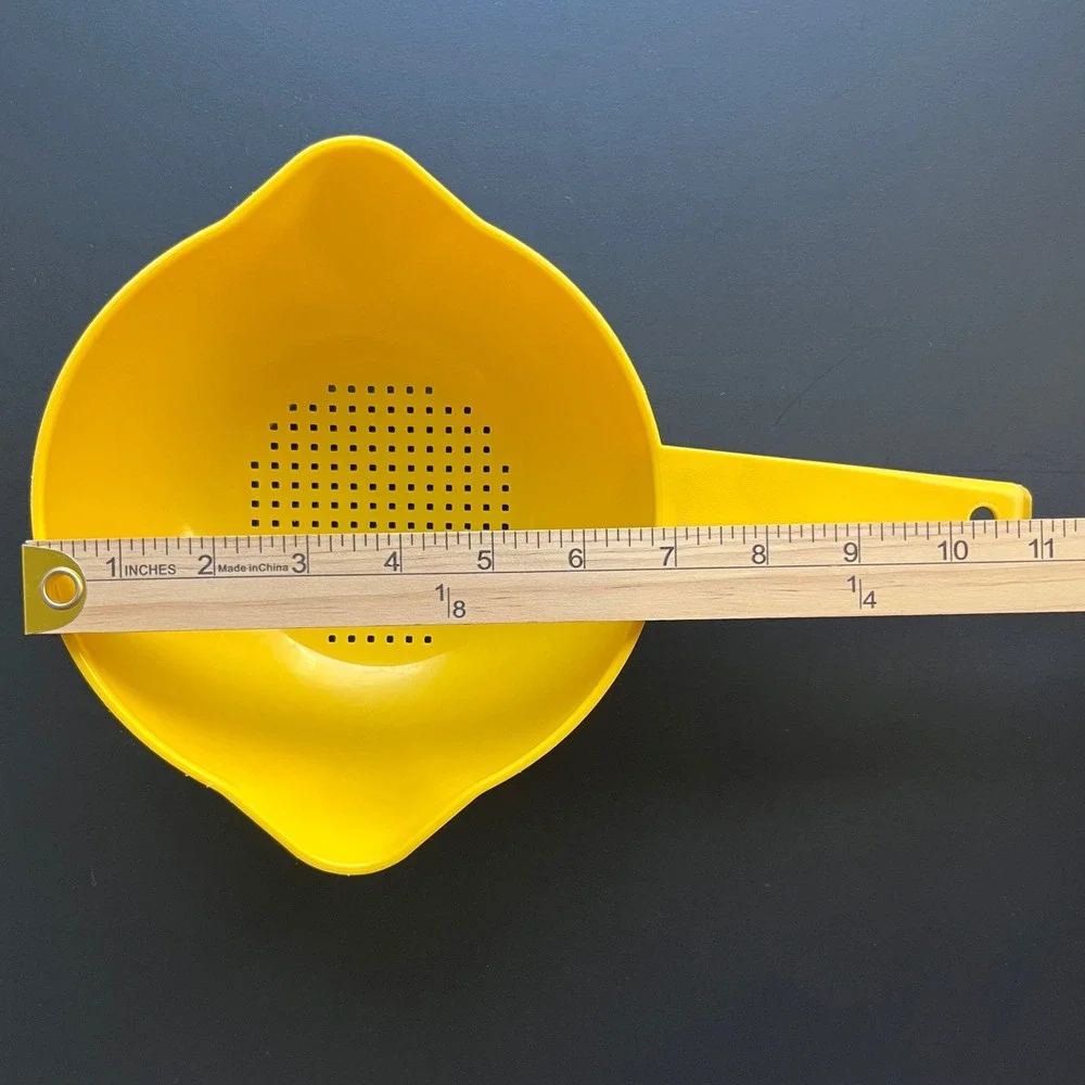 Vintage Tupperware 1 Quart Colander Strainer Handle Yellow Small Durable Kitchen
